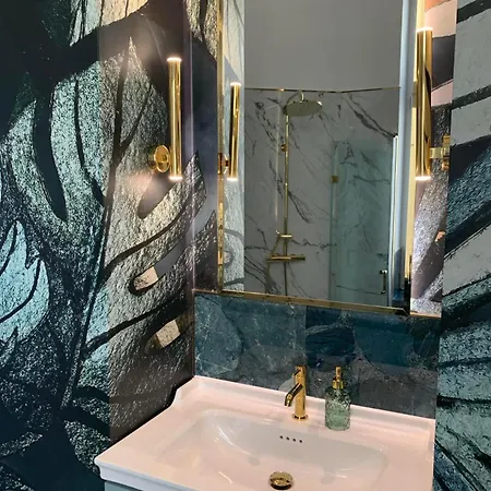 1904 Apartment *